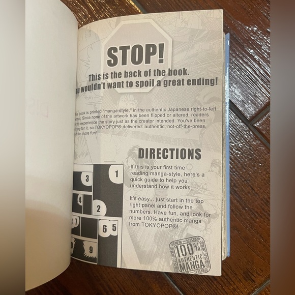 MewMew Hardcover Volume 2 Book - Picture 7 of 8